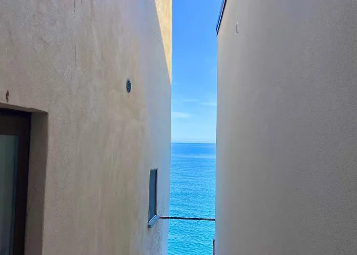 Maison Odile Pensión Cefalú