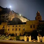 Maison Odile Guest house 4*